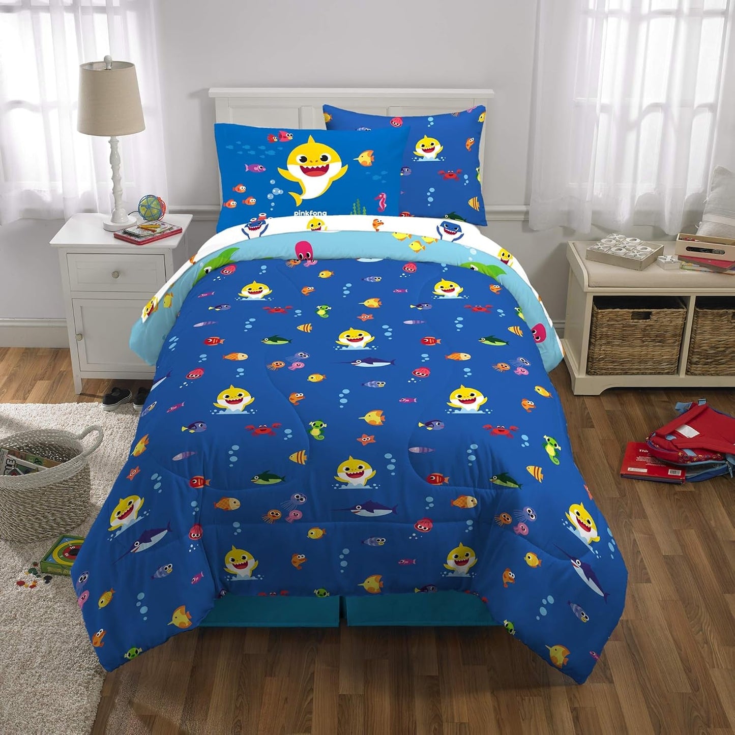 Baby Shark 5-Piece Twin Bedding Set - Super Soft Comforter, Sheets & Sham for Kids